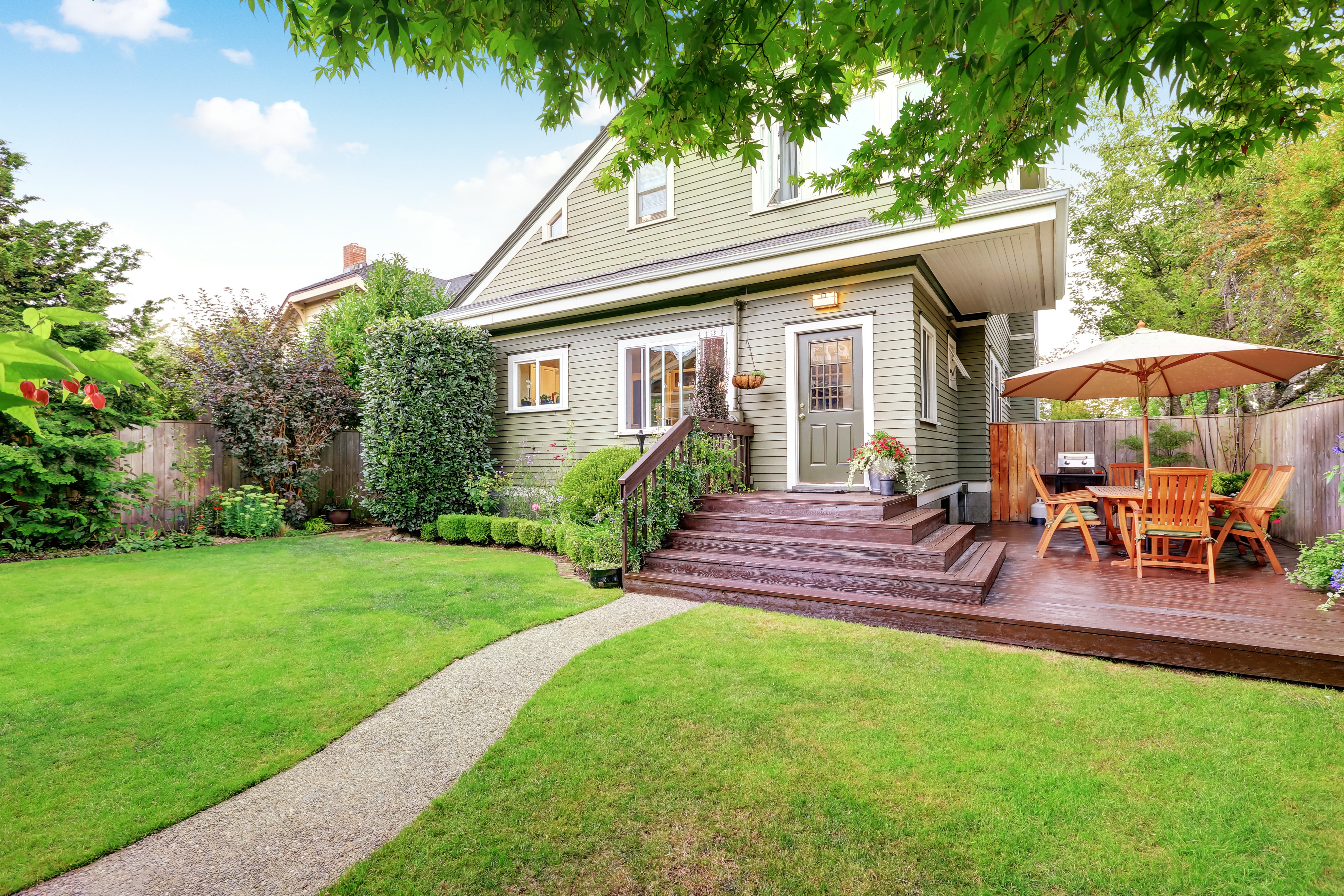 Boost Your Home’s Value with Spring Curb Appeal